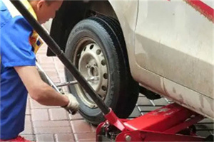 西峰附近拖车24小时服务热线电话